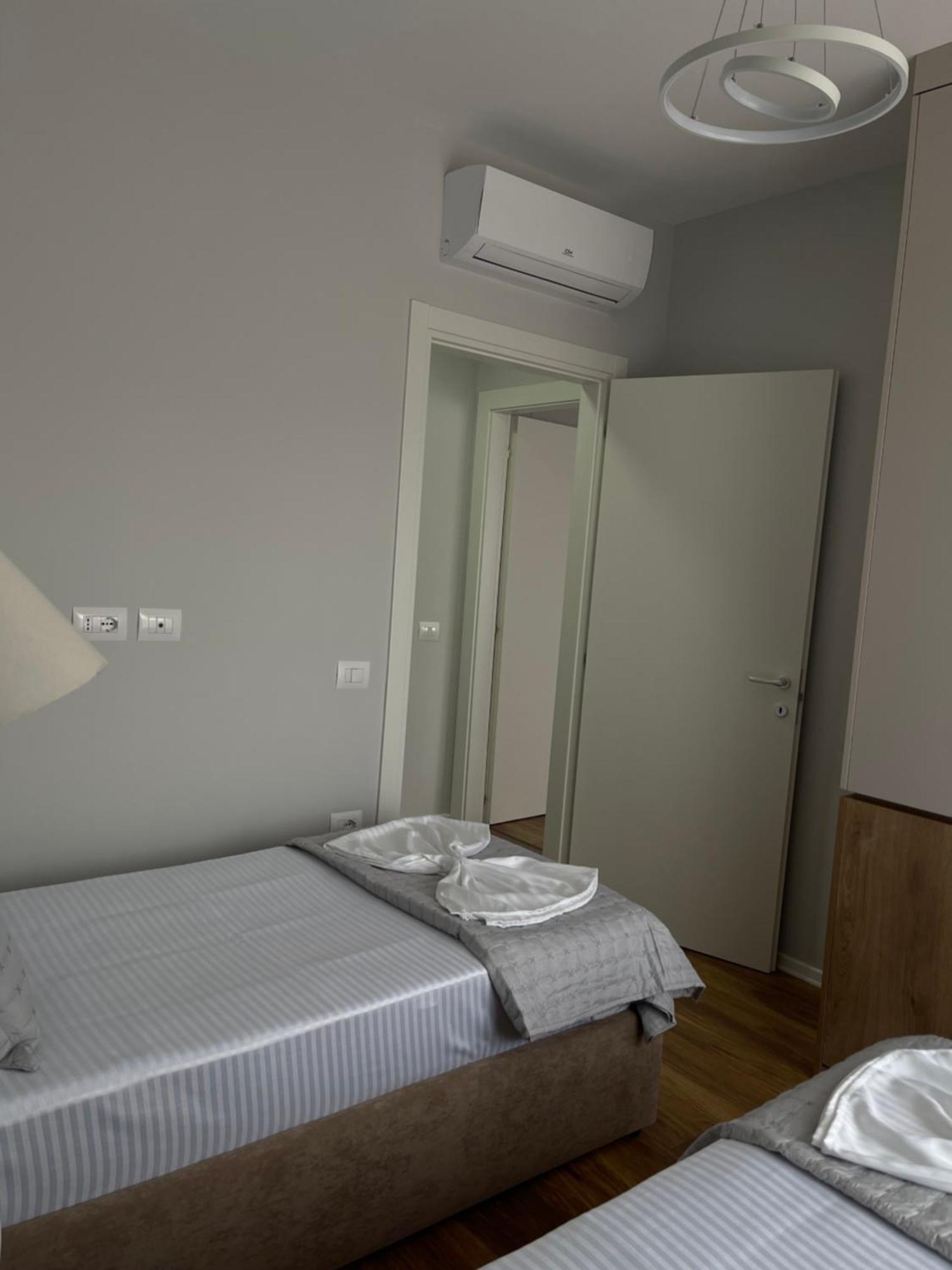 טיראנה New Bazaar, Grand Apartment מראה חיצוני תמונה